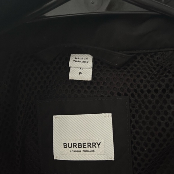 Burberry Windbreaker - Picture 3 of 5